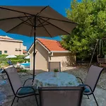 Willa Beatiful Antonela With Pool In *