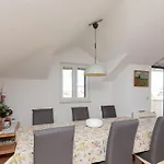 Villa Beatiful Antonela With Pool In