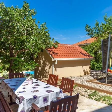 Beatiful Antonela With Pool In Villa