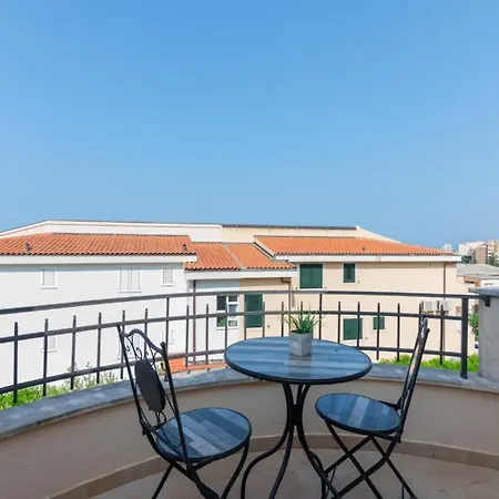 Beatiful Antonela With Pool In * Makarska