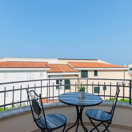 Villa Beatiful Antonela With Pool In