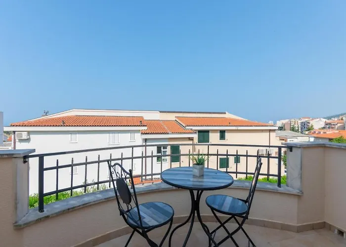 Beatiful Antonela With Pool In * Makarska