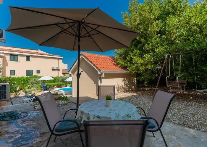 Villa Beatiful Antonela With Pool In *